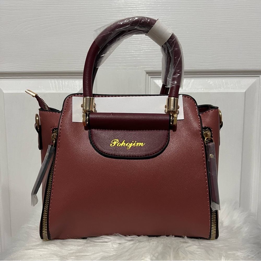 💗 *NWT* Burgundy Handbag w/ Zipper Detail